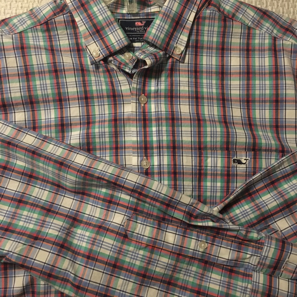Vineyard Vine slim fit tucker shirt